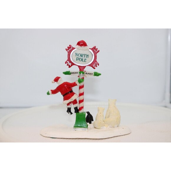 Lemax Village - Merry Santa - Table Accent - 2009 - Picture 3 of 4